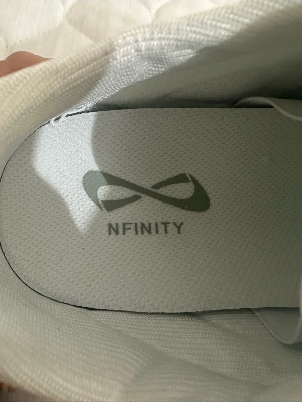 NFINITY lightweight cheer